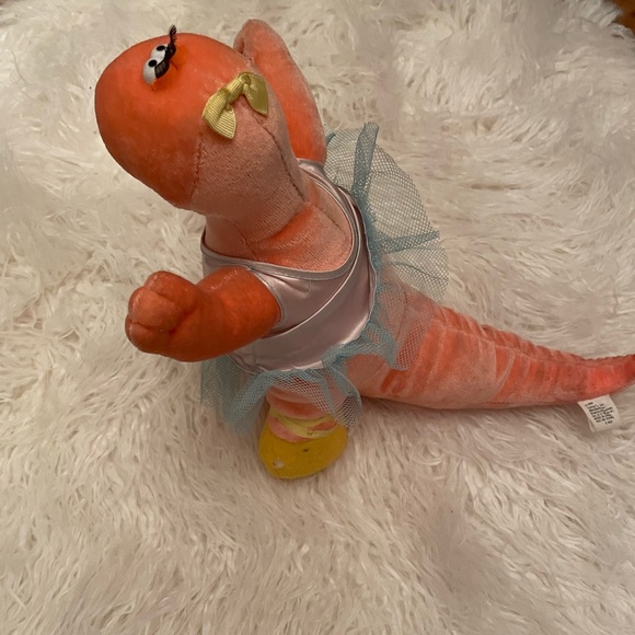 Toy - Picture 2 of 3